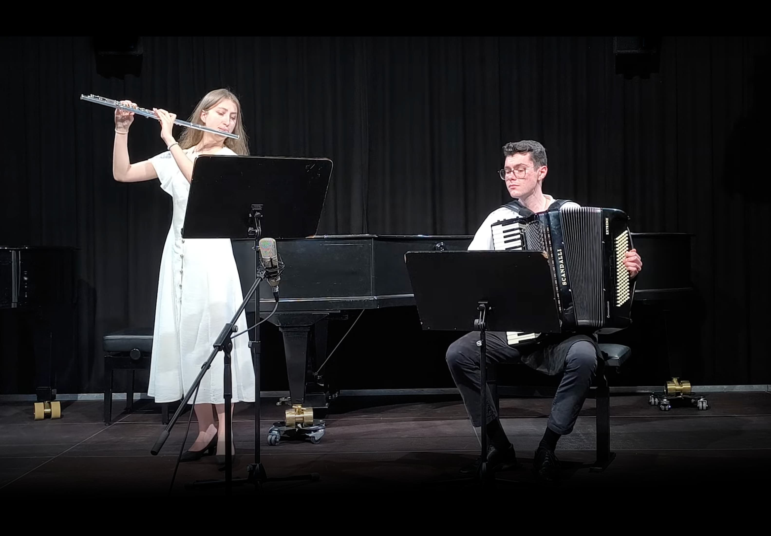 Duo Wisteria